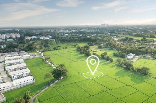 © DifferR - stock.adobe.com Foto: Grundstück